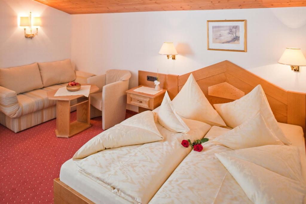Hotel Jagdhof Bed & Breakfast โอเบอร์กัวร์เกิล ห้อง รูปภาพ